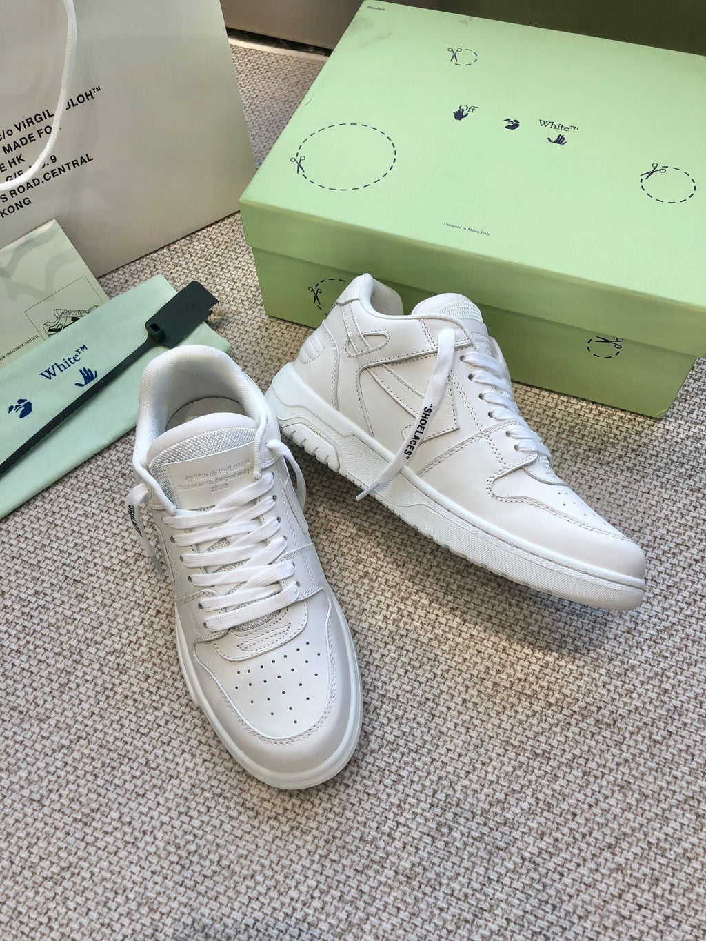 OFF-White Out Of Office