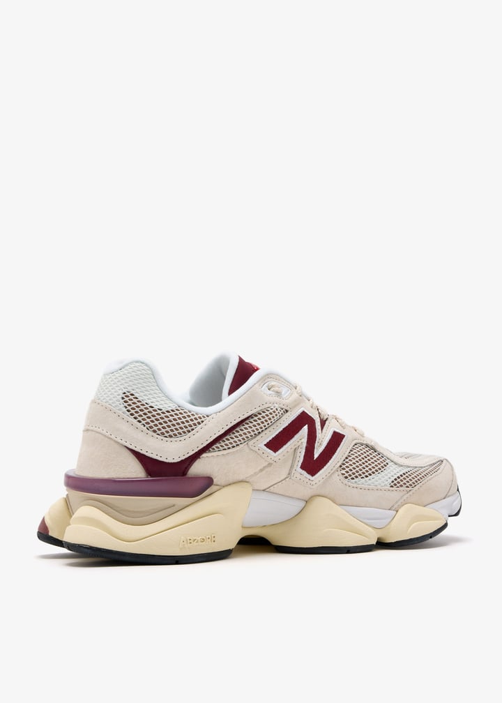 New Balance 9060 Marrone Beige