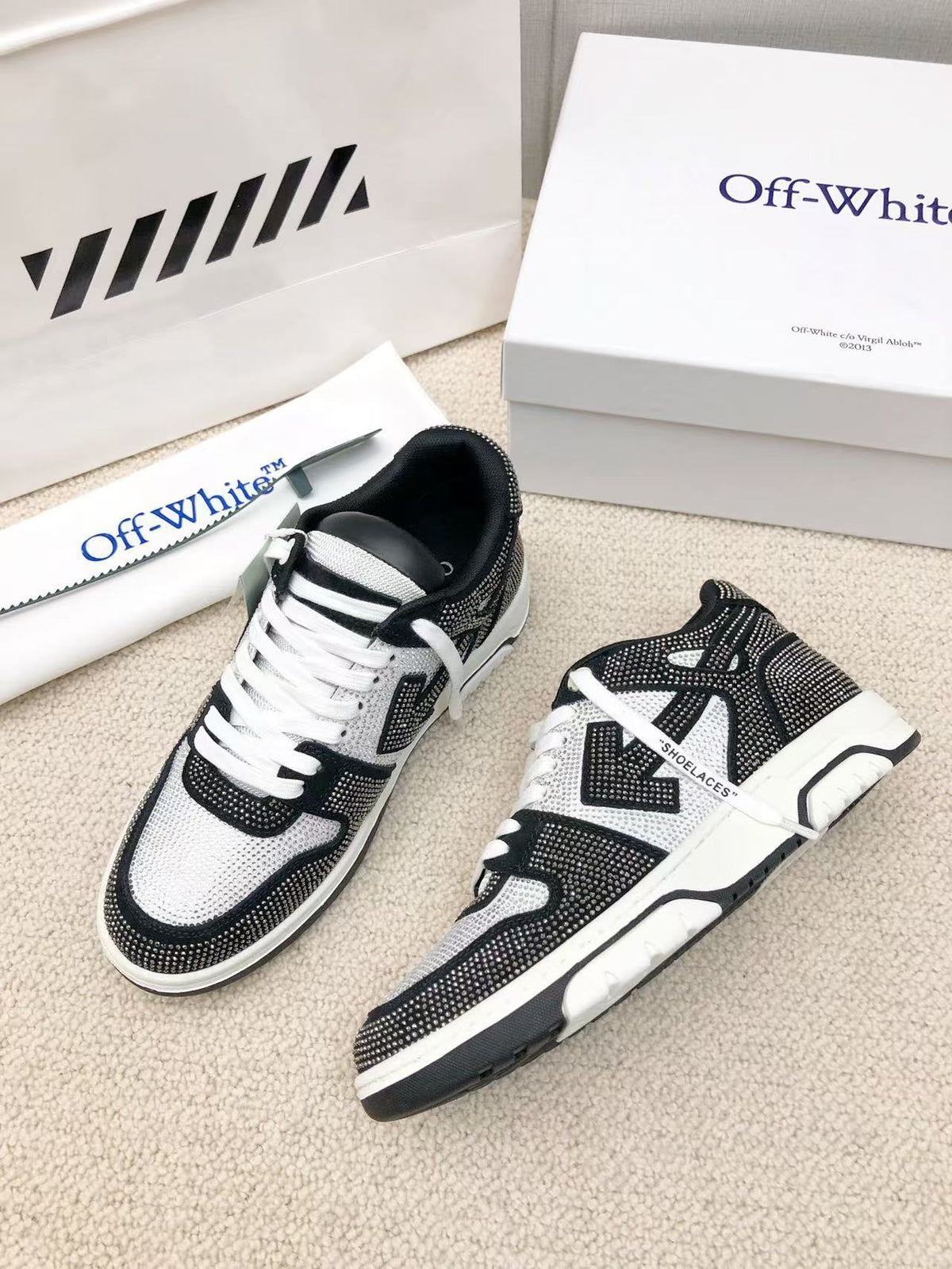 Off-White™ Out Of Office Diamond