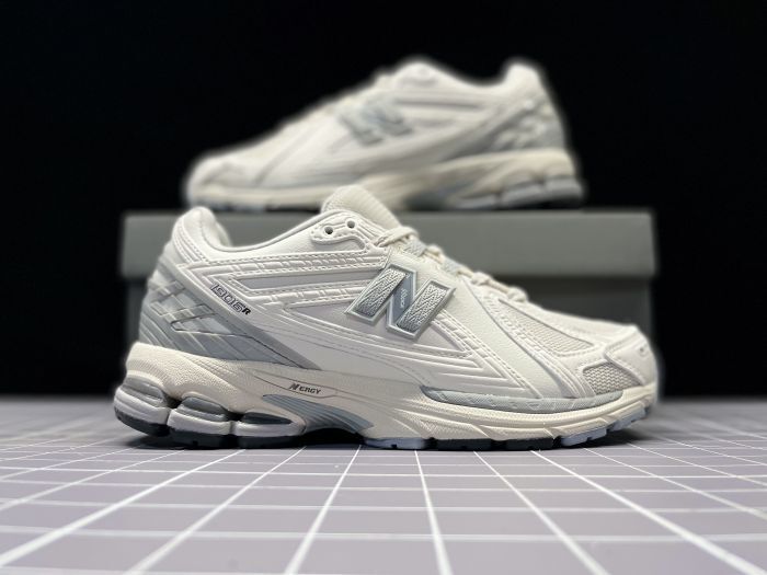 New Balance 1906R