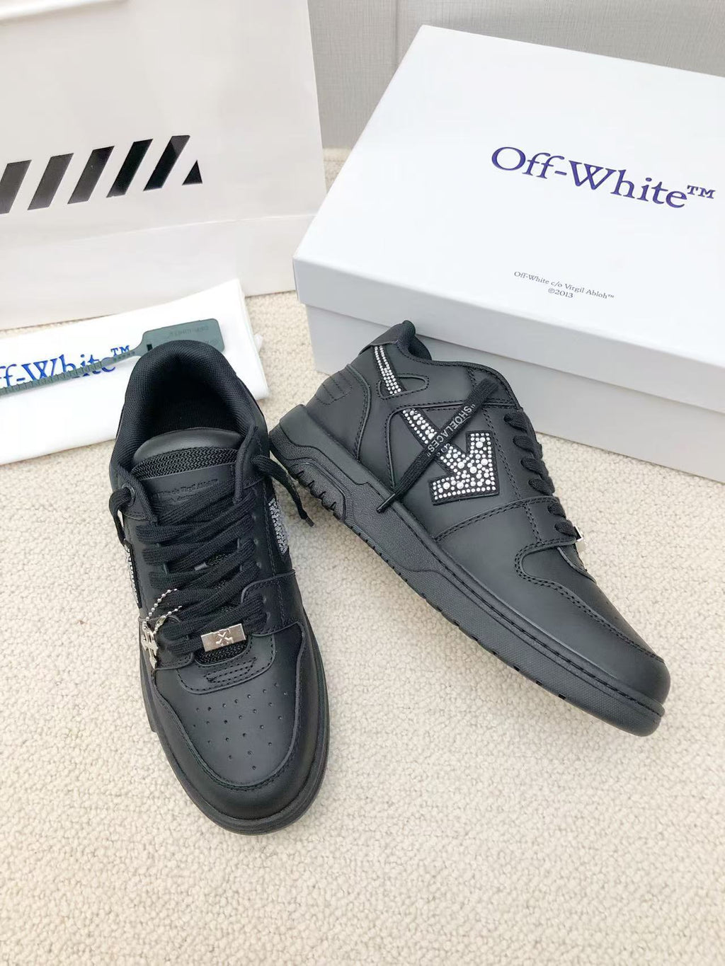 Off-White™ Out Of Office Diamond