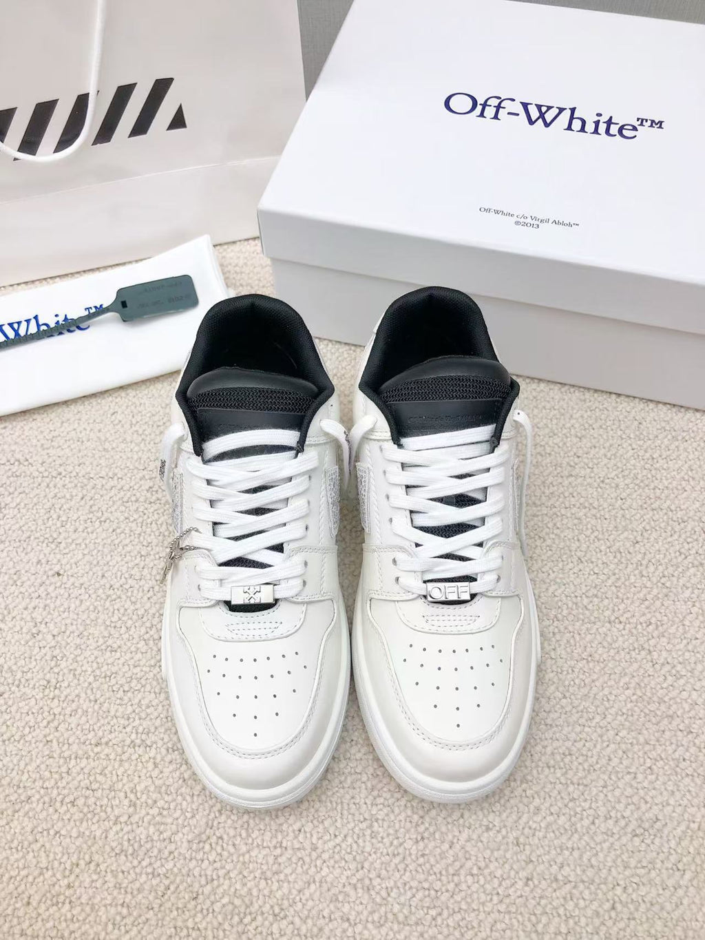 Off-White™ Out Of Office Diamond