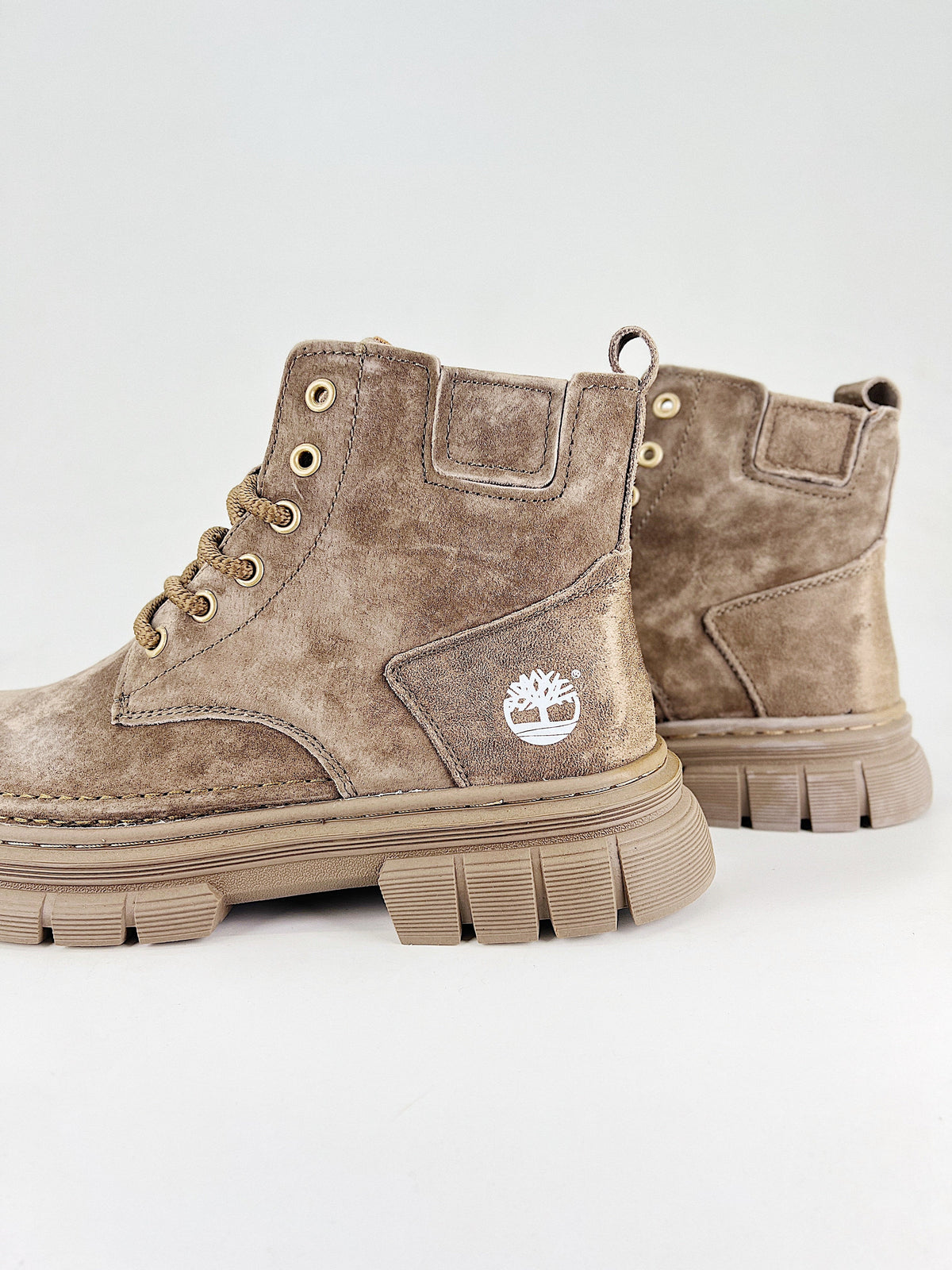 Timberland Distressed Chukka Boots