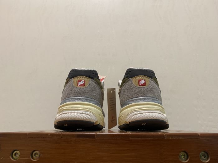New Balance 990