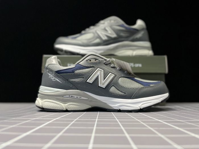 New Balance 990