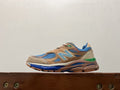 New Balance 990