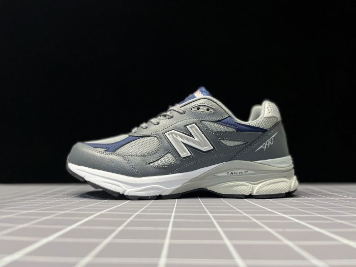 New Balance 990