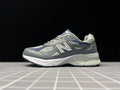 New Balance 990