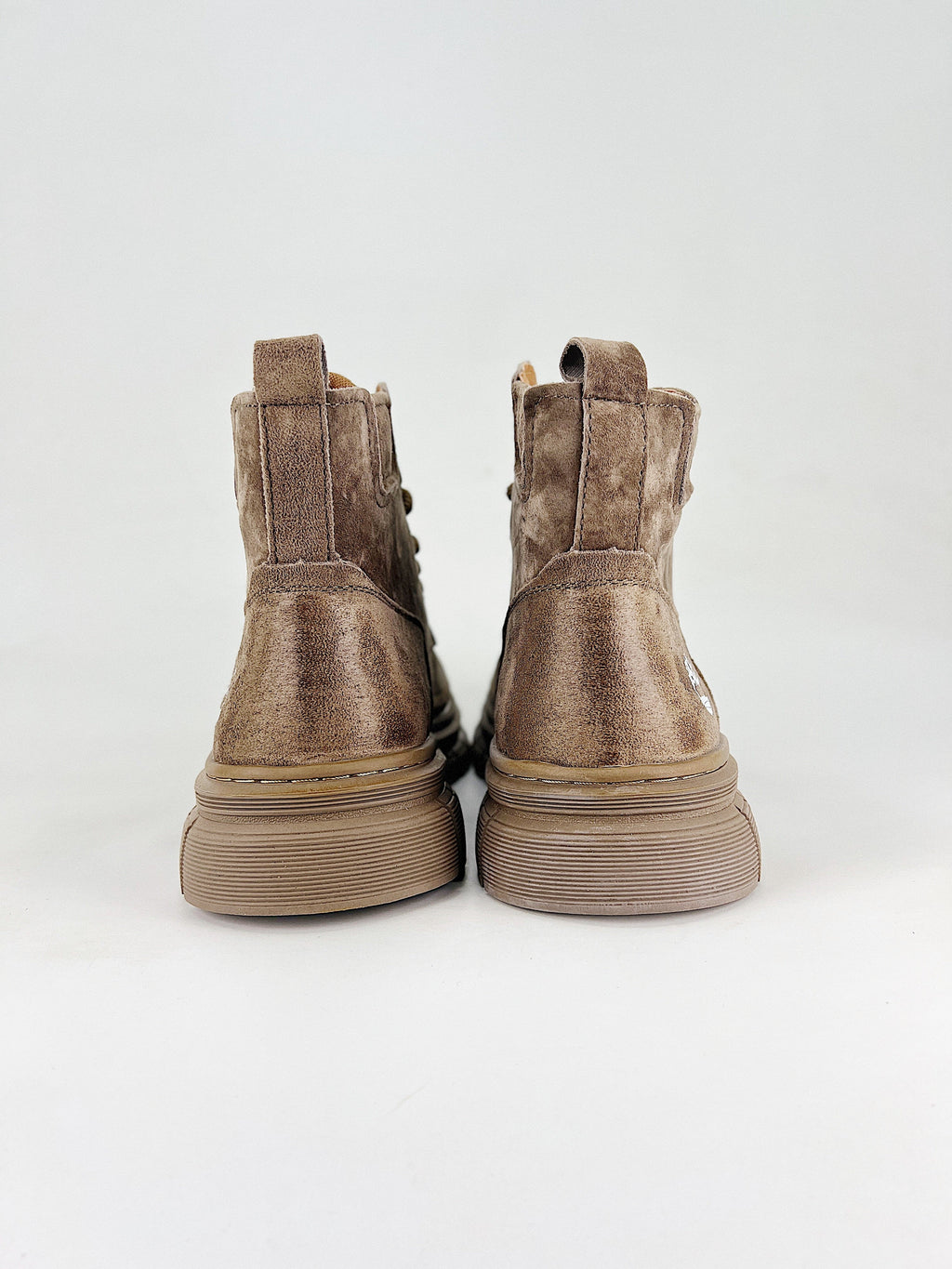 Timberland Distressed Chukka Boots