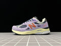 New Balance 990