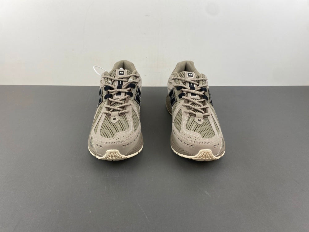 New Balance 1906