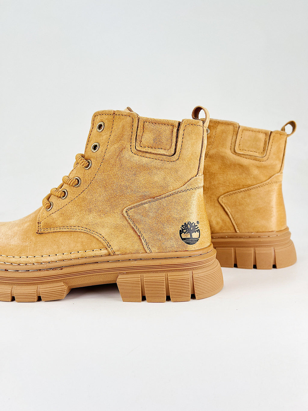 Timberland Premium Chukka Boots