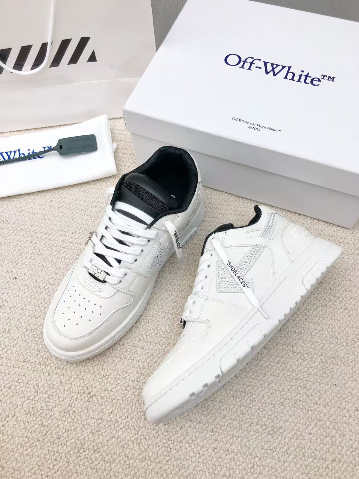 Off-White™ Out Of Office Diamond