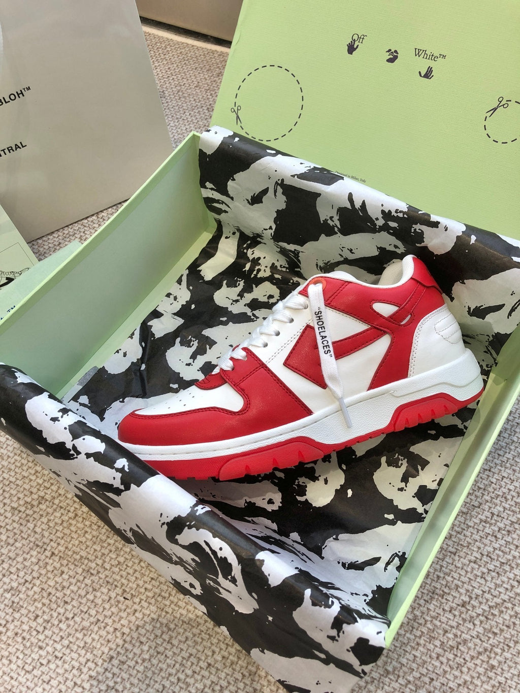 Off-White™ Out Of Office
