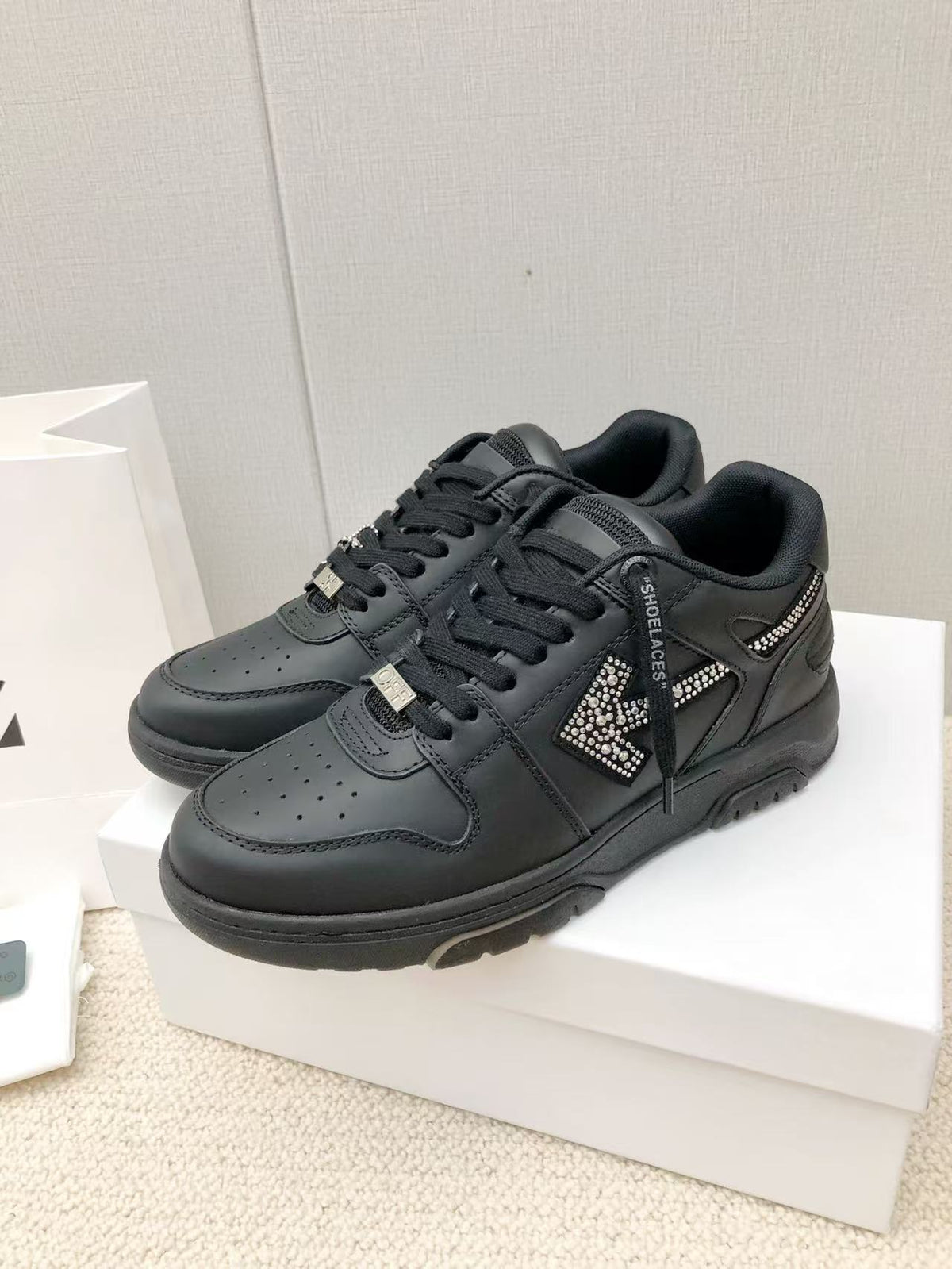 Off-White™ Out Of Office Diamond