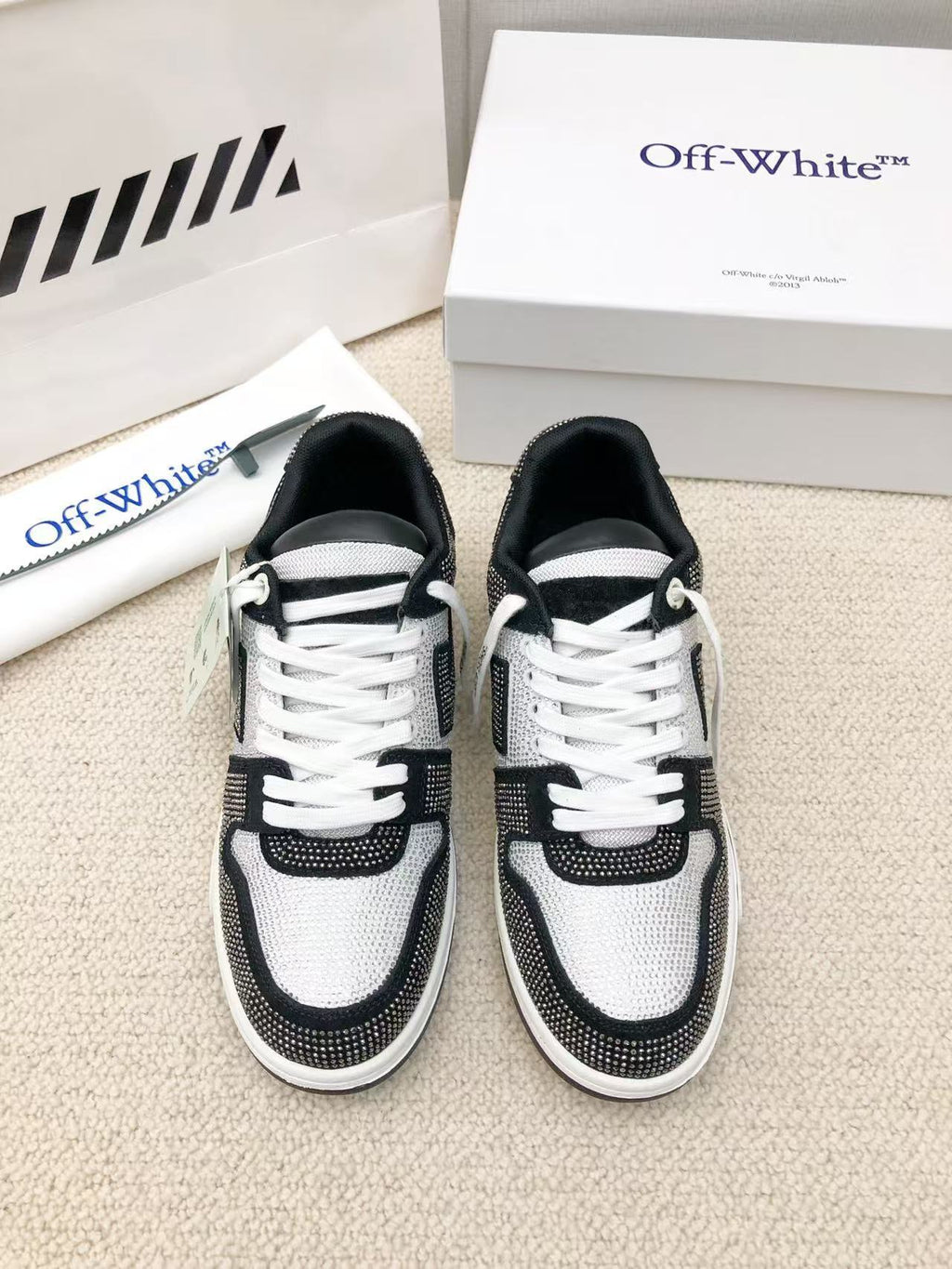 Off-White™ Out Of Office Diamond