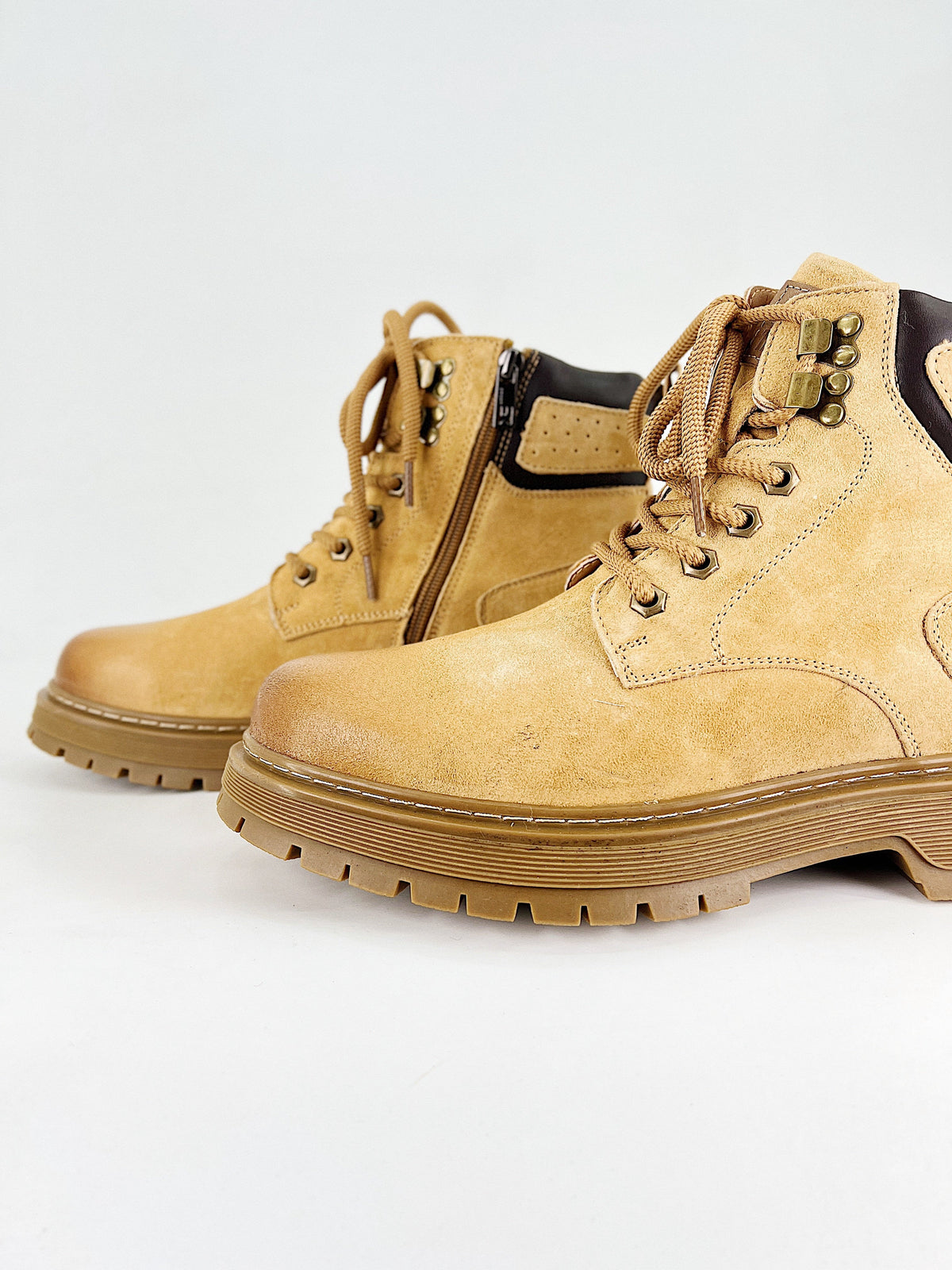 Timberland Suede Camel Boots