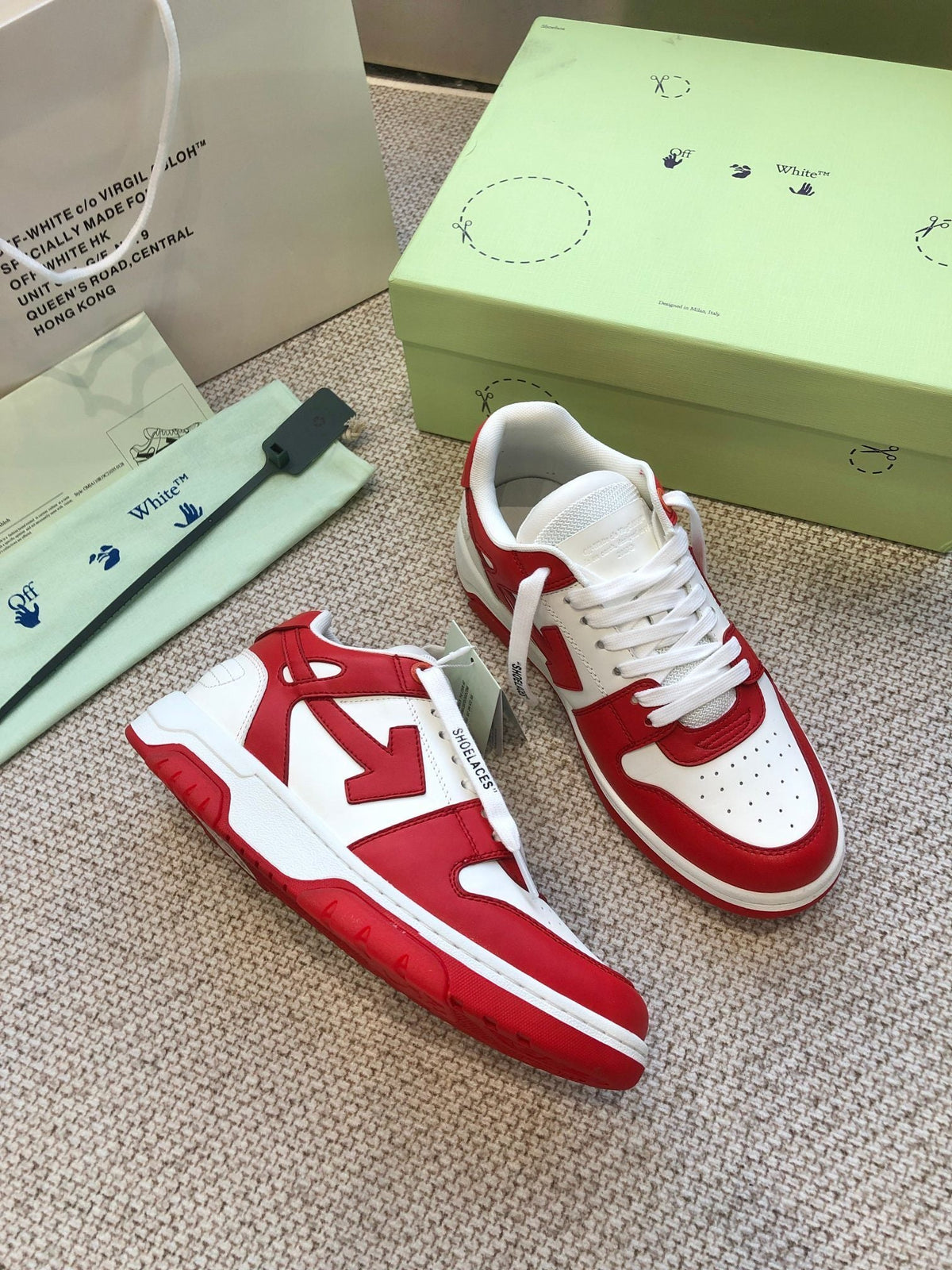 Off-White™ Out Of Office