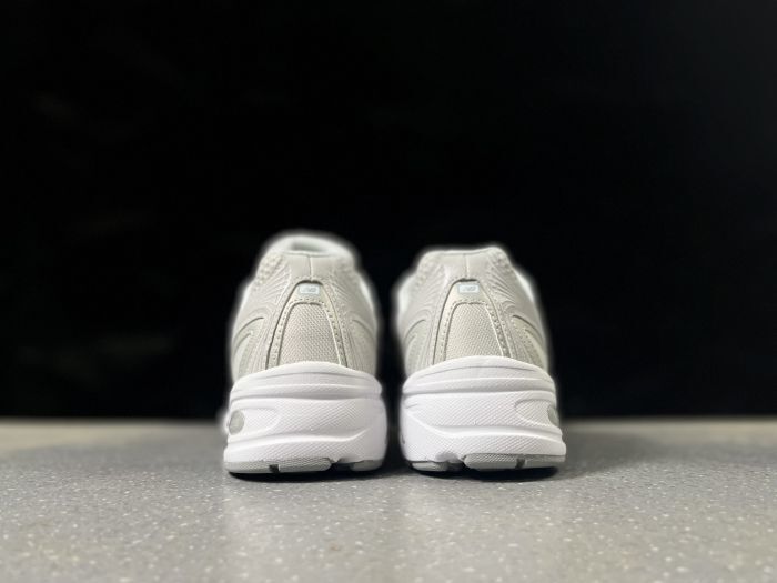 New Balance 740