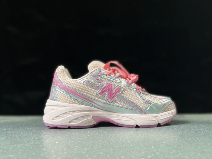 New Balance 740