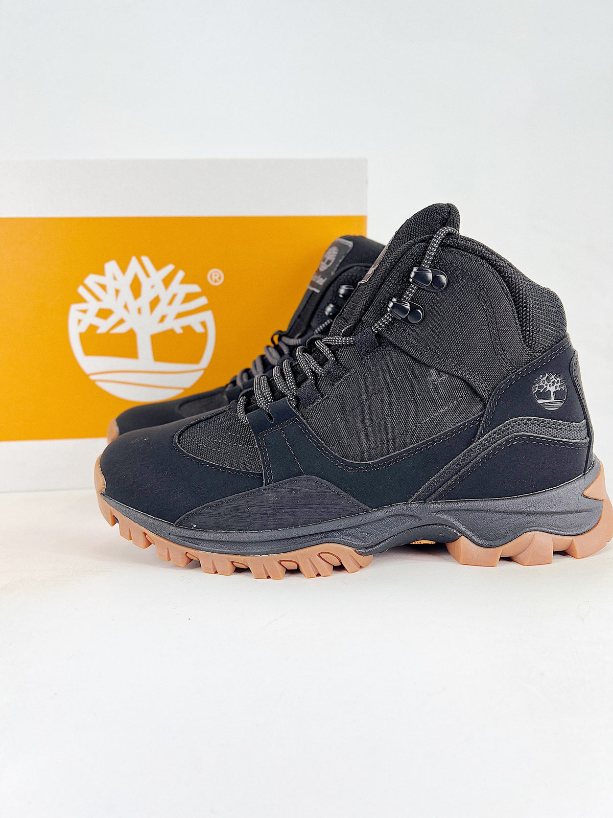Timberland Mt. Maddsen Leather Boots