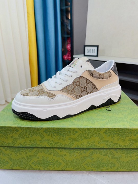Gucci GG Low-Top Sneakers