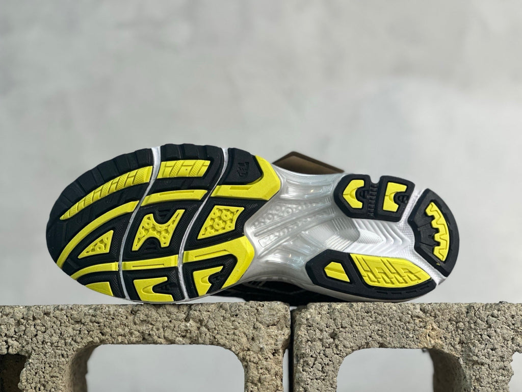 ASICS GEL-Kayano 14