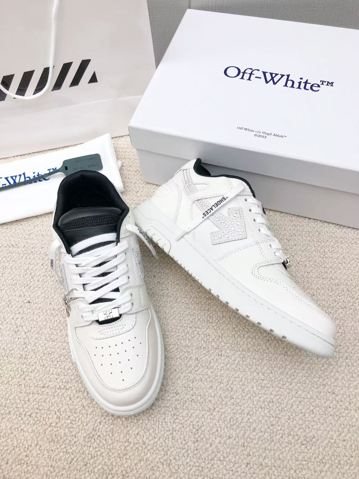 Off-White™ Out Of Office Diamond