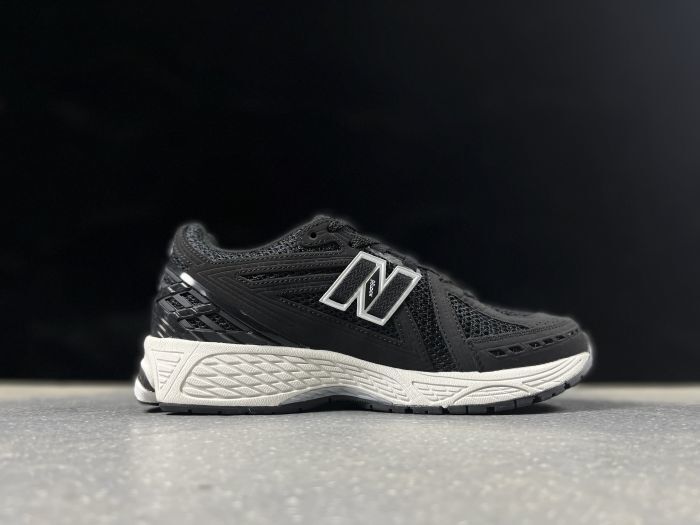 New Balance 1906R