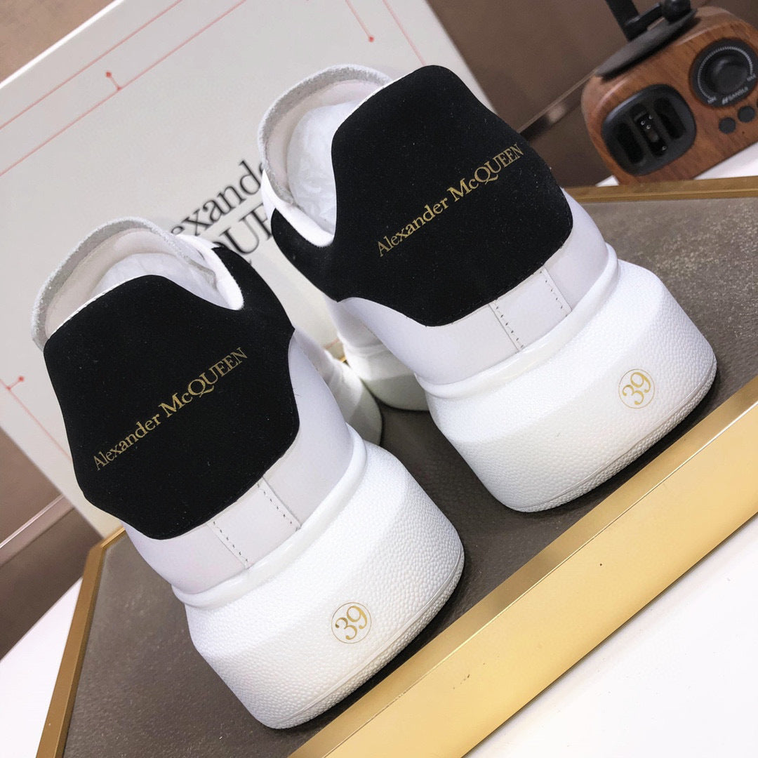 McQueen extragrande