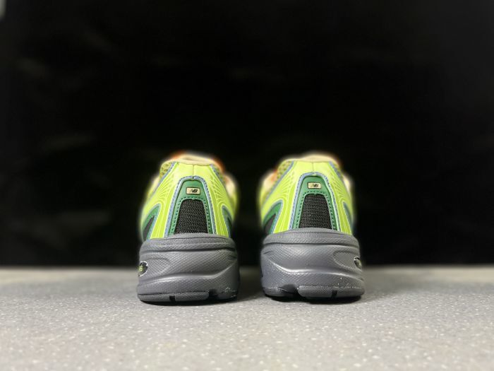 New Balance 740