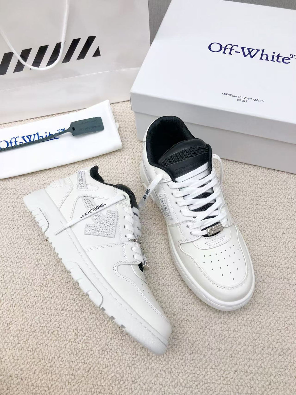 Off-White™ Out Of Office Diamond