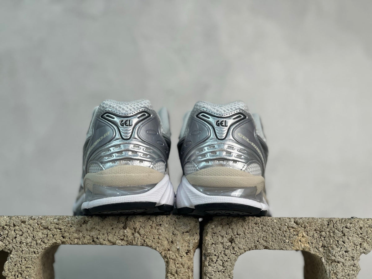 ASICS GEL-Kayano 14