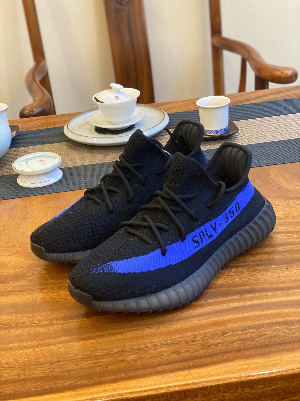 Adidas Dazzle Wave 350