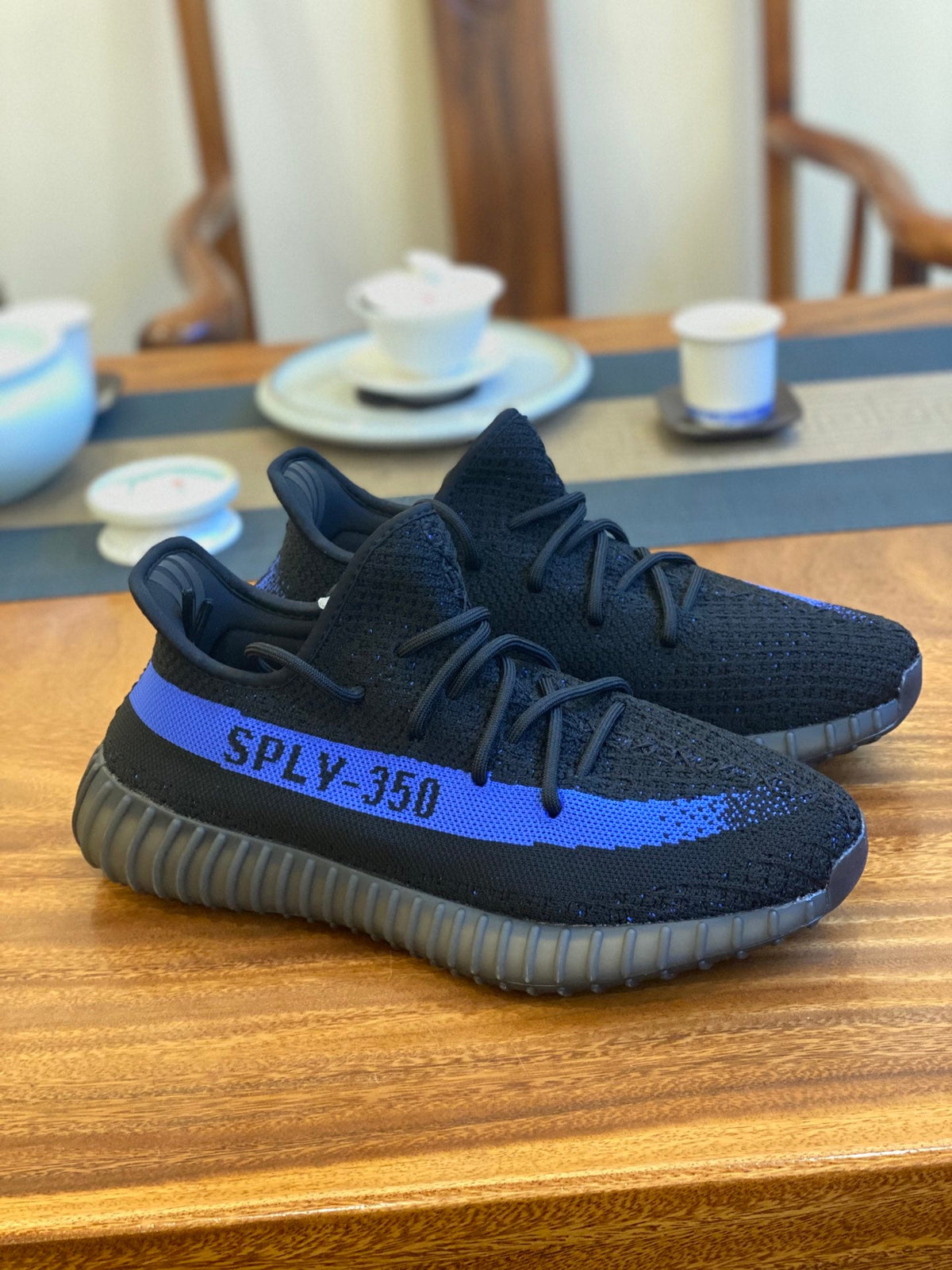 Adidas Dazzle Wave 350