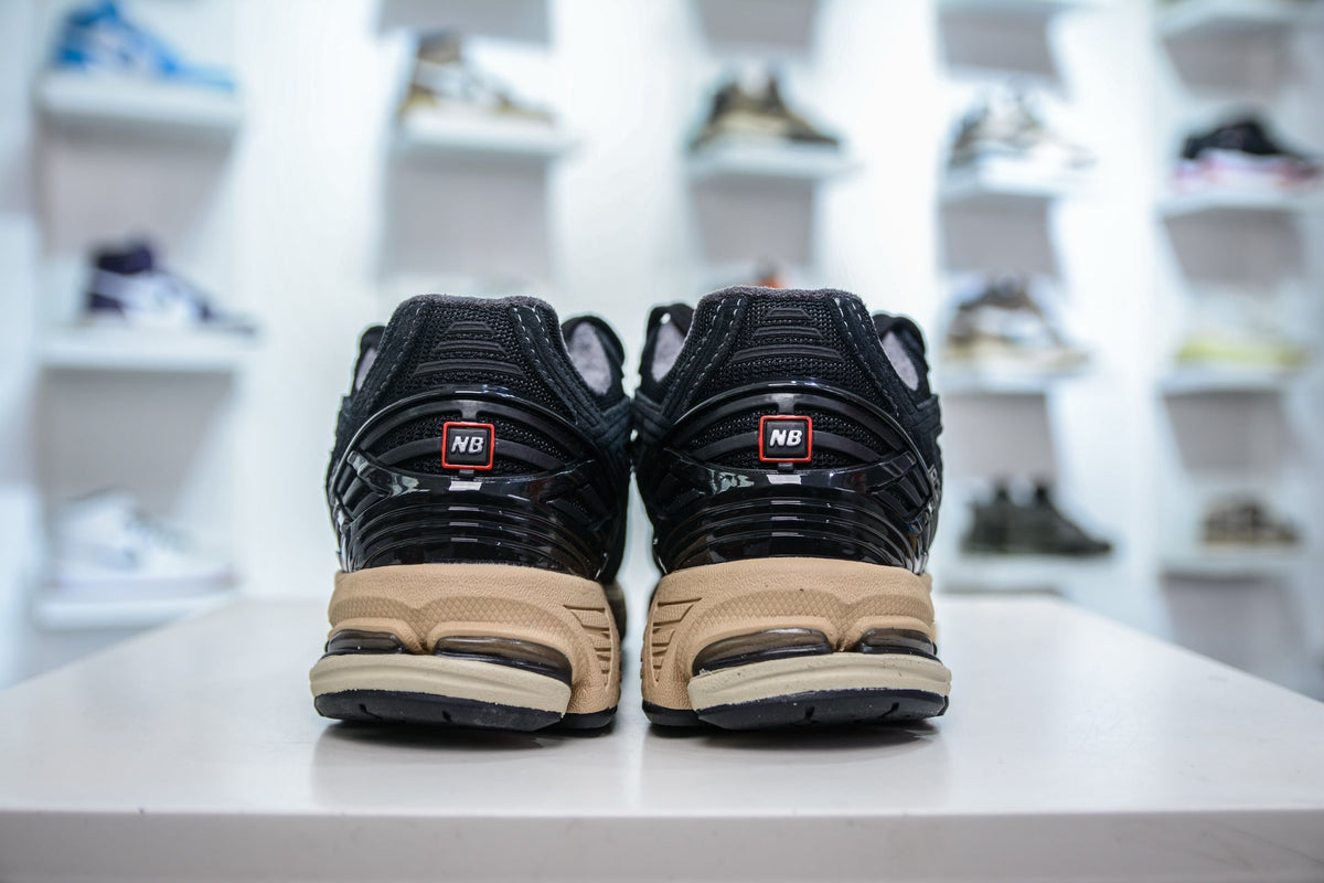 New Balance 1906R