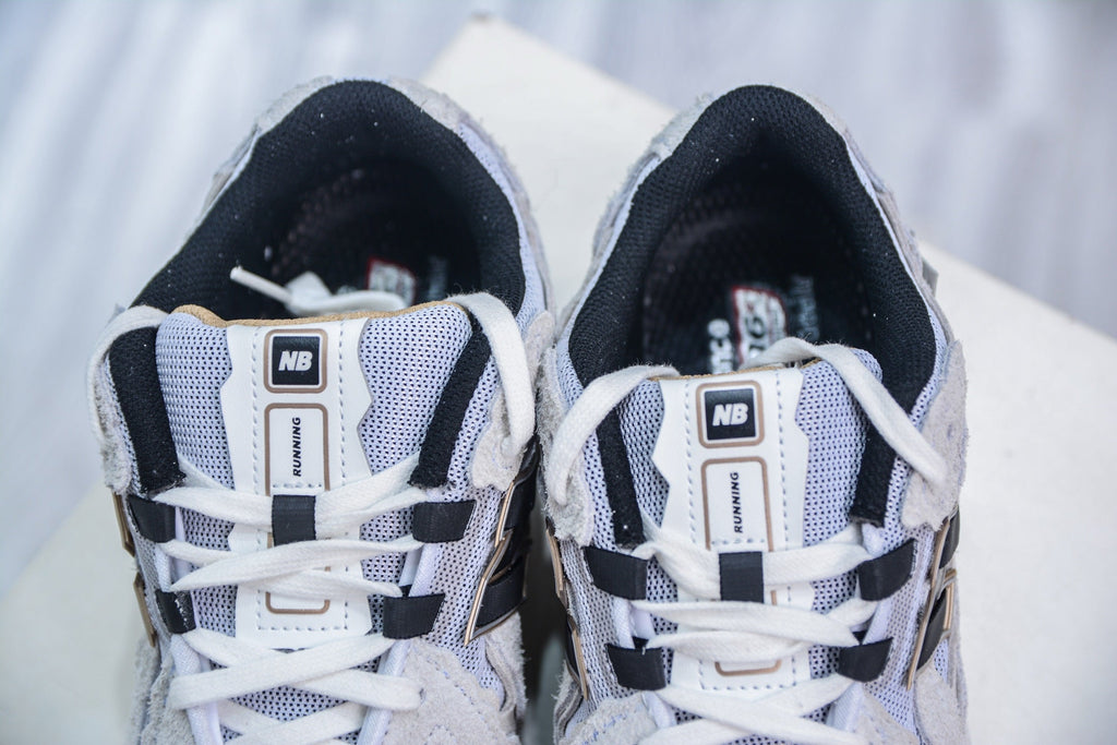 New Balance 1906R