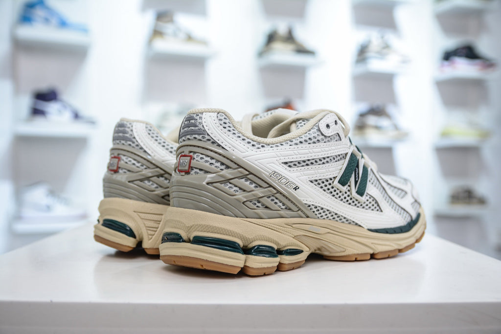 New Balance 1906R