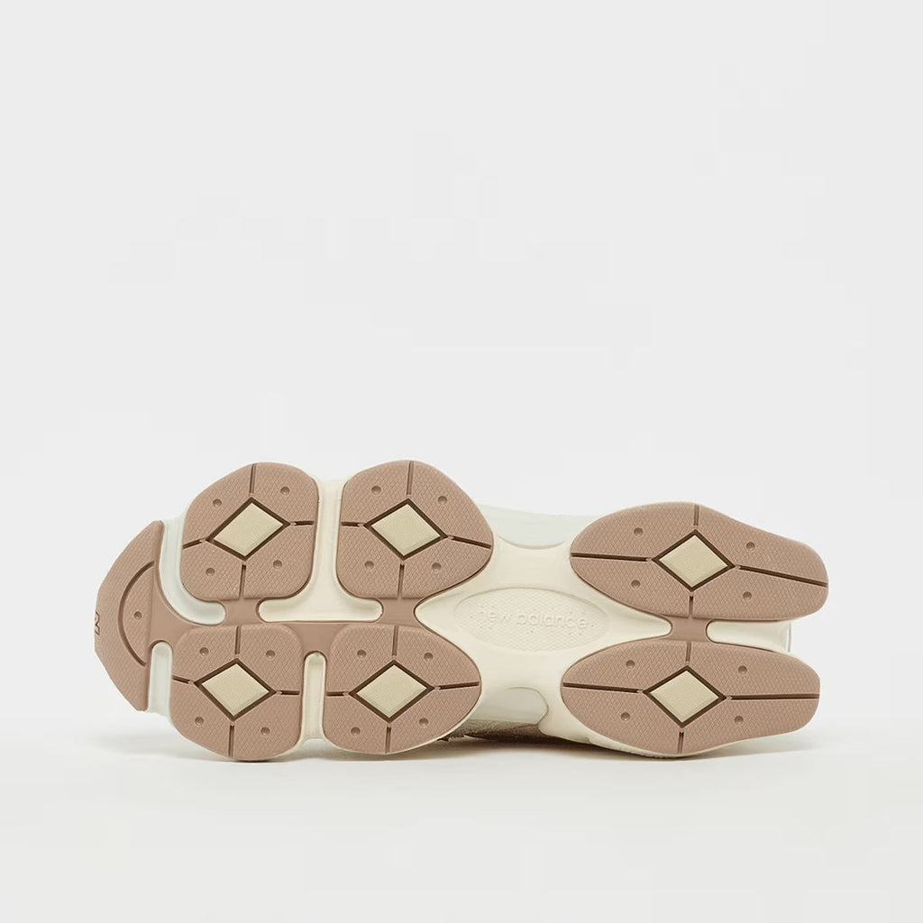 New Balance 9060 Light Beige